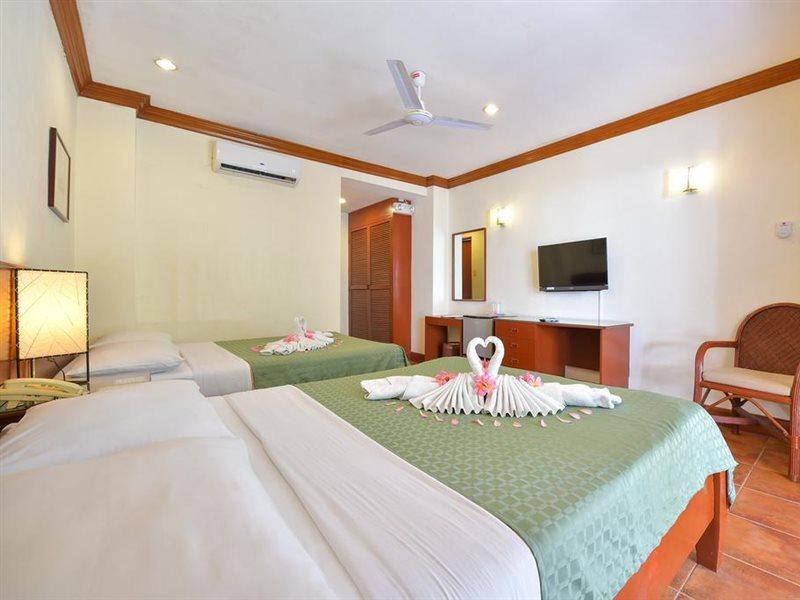 Hey Jude Resort Hotel Balabag  Екстер'єр фото