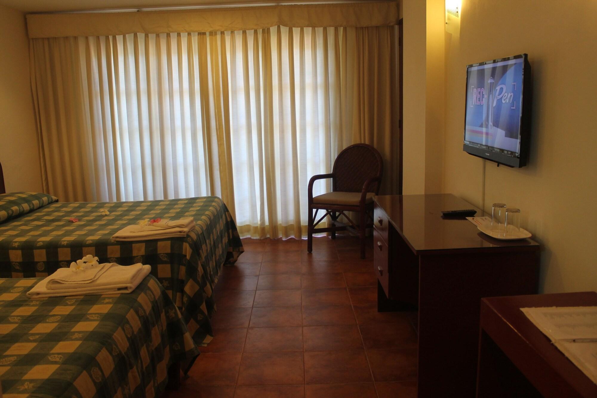Hey Jude Resort Hotel Balabag  Екстер'єр фото
