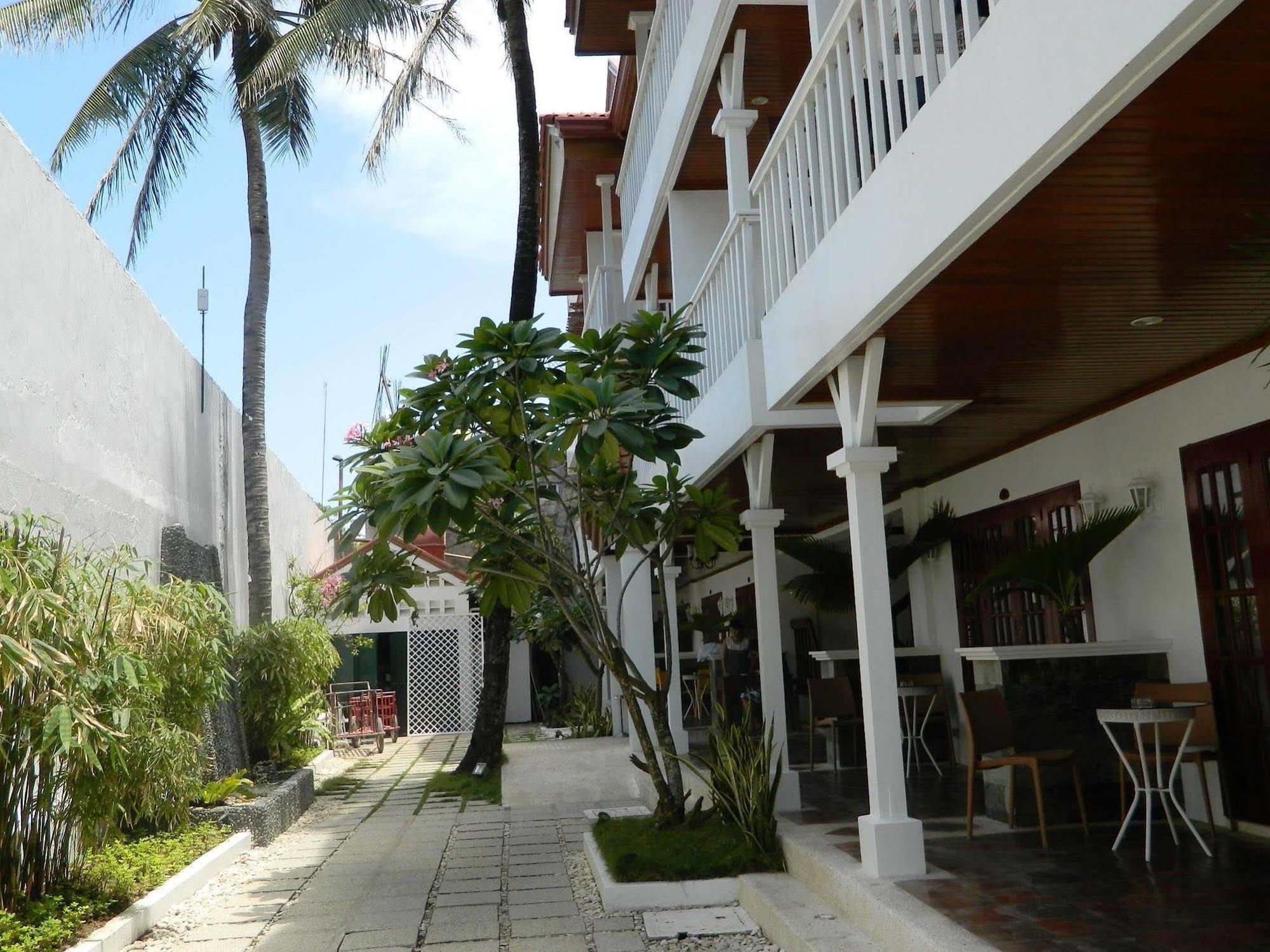 Hey Jude Resort Hotel Balabag  Екстер'єр фото